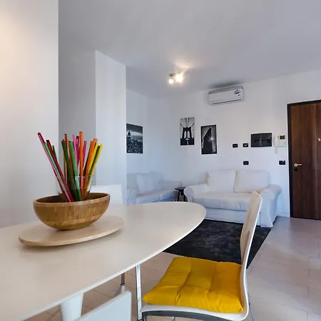 Bocconi Apartamento *